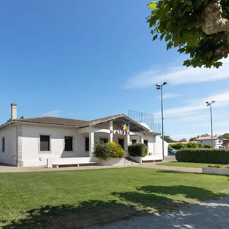 Piot T2 200m De La Apartment