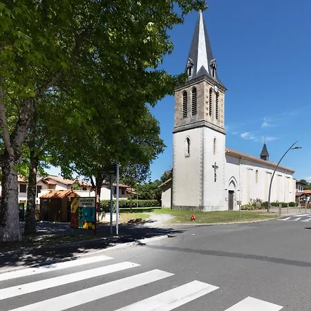 Piot T2 200m De La Apartment