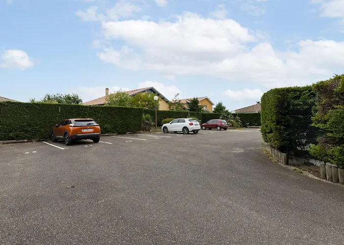 Piot T2 200m De La *